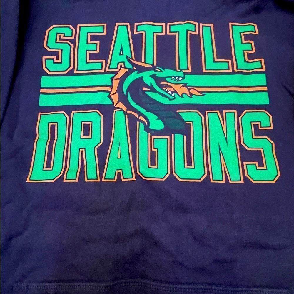 SEATTLE DRAGONS GRAPHIC‎ HOODED  SWEATSHIRT